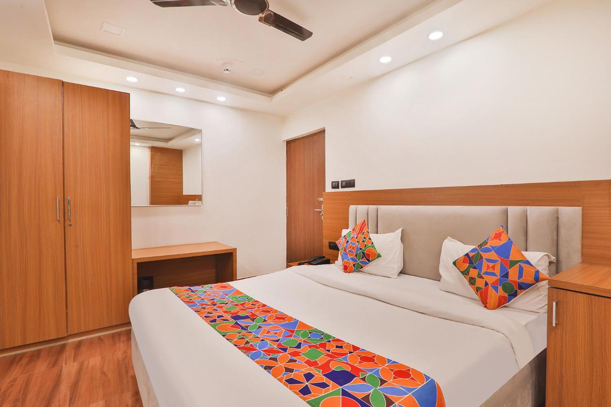 Fabhotel Shaurya Inn 勒克瑙 外观 照片