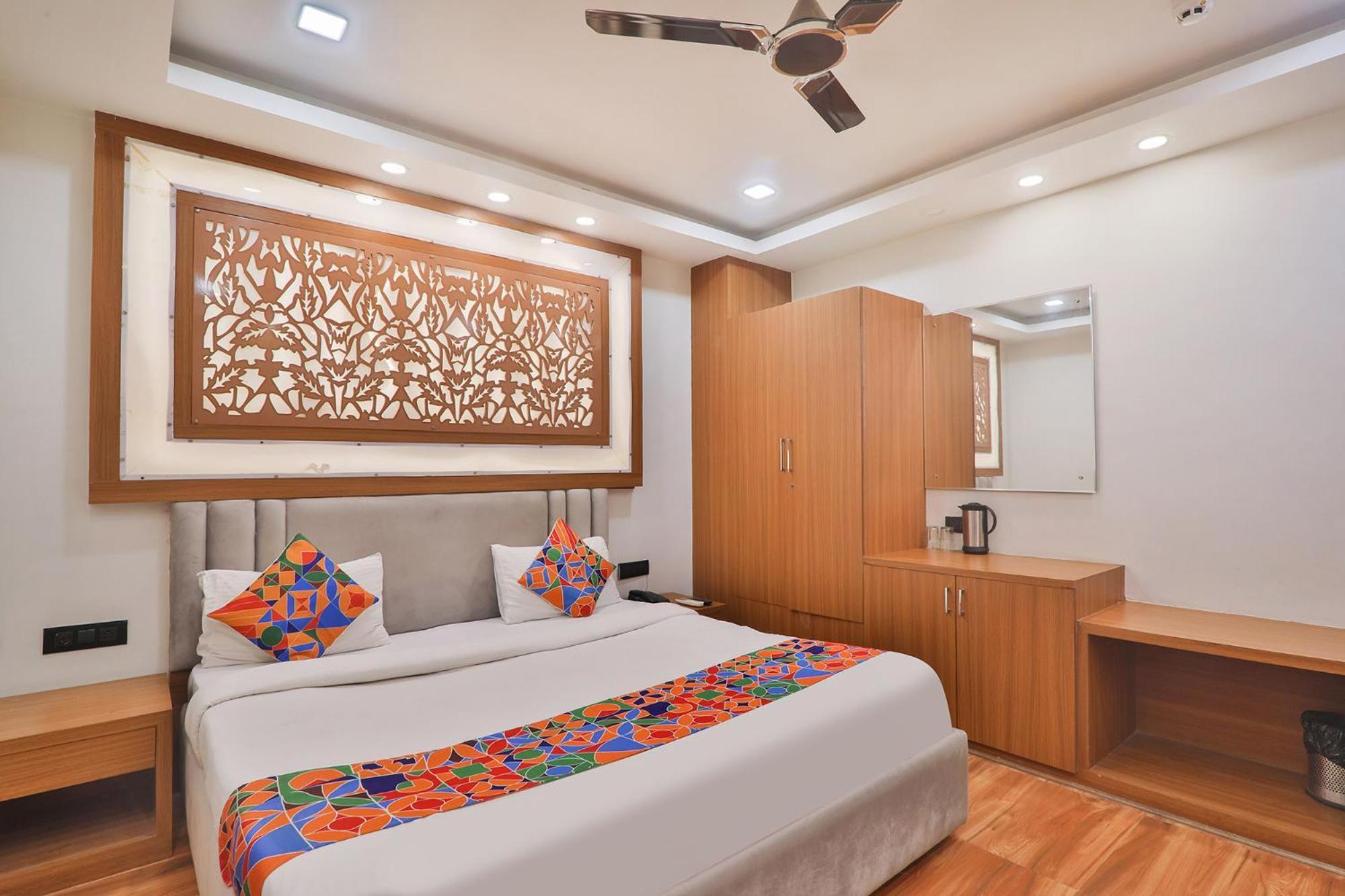 Fabhotel Shaurya Inn 勒克瑙 外观 照片